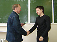 Вручение свидетельства стипендиата Курочкину Александру (За отличную учебу)